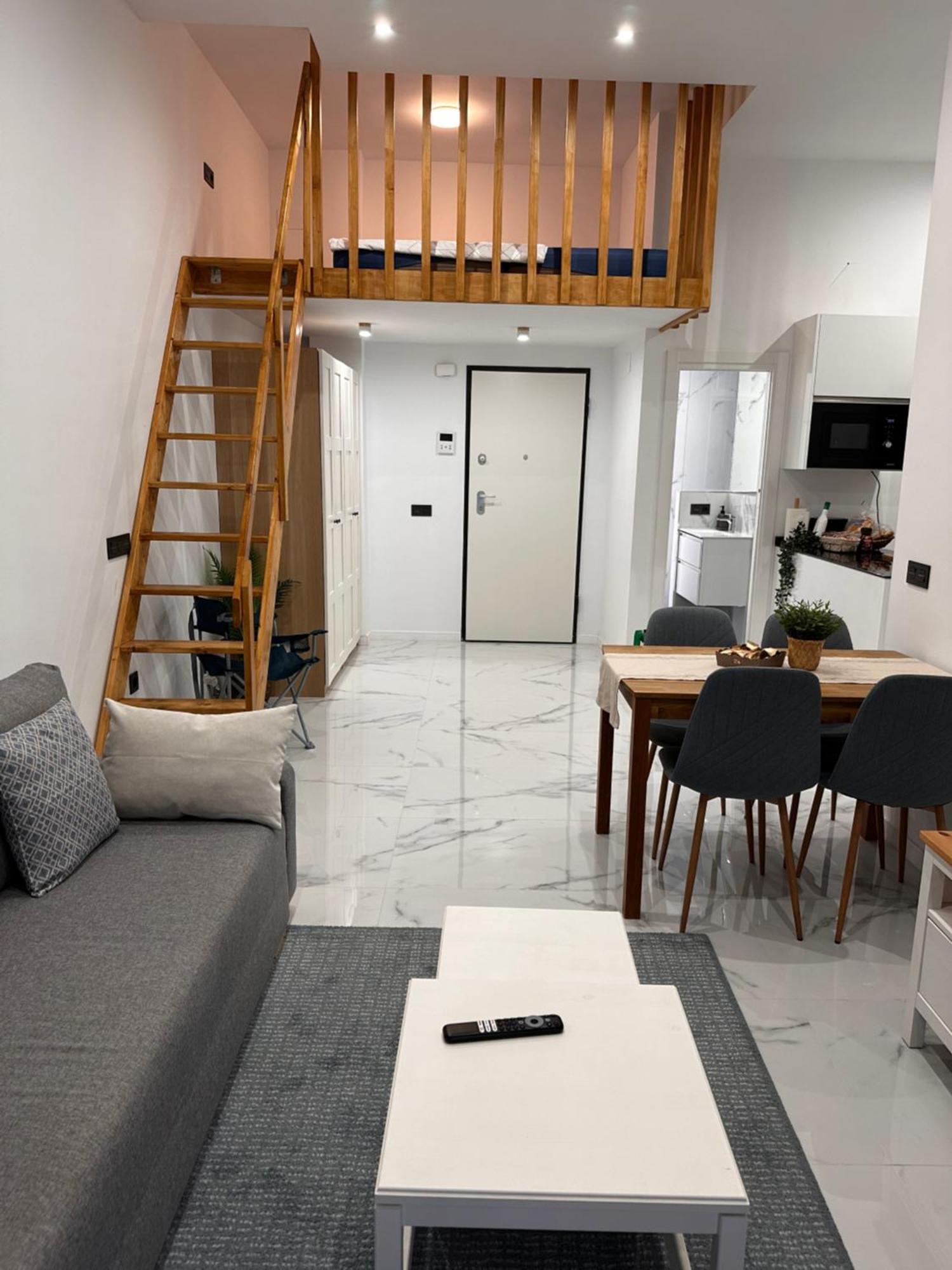 Mark Suite B8 Фуэнхирола Экстерьер фото