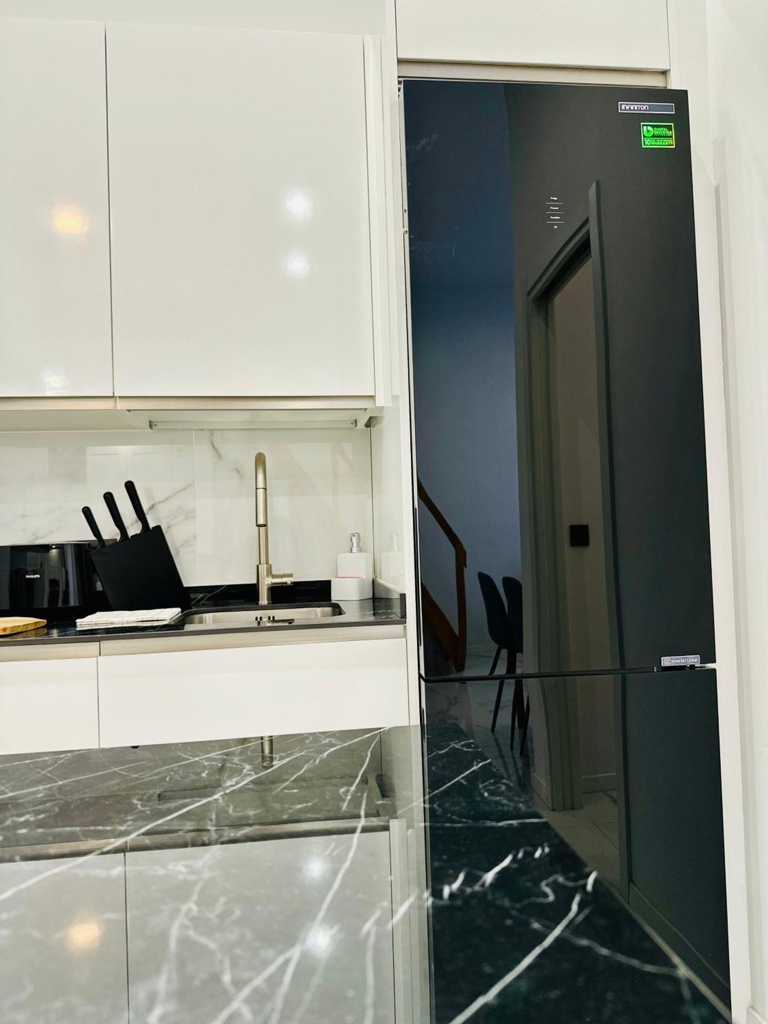 Mark Suite B8 Фуэнхирола Экстерьер фото