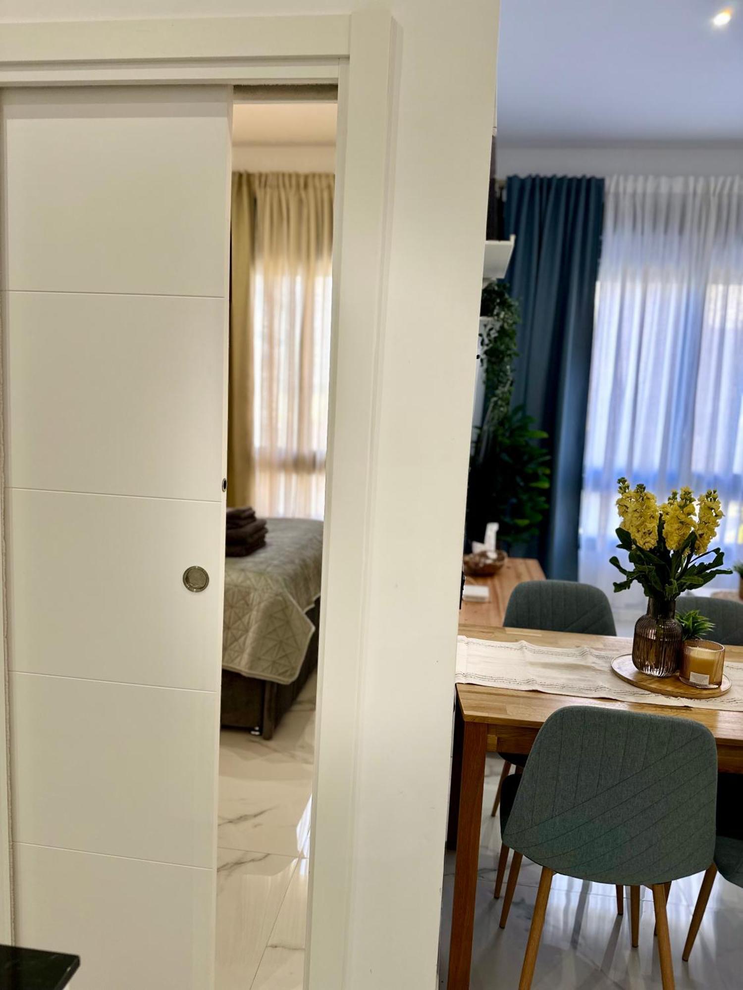 Mark Suite B8 Фуэнхирола Экстерьер фото